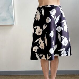 Vintage Caslon 100% Silk A-Line Skirt Black & White Floral Print Size 4